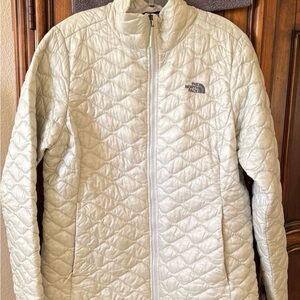 The North Face Women's Quilted Puffer Jacket Ice White Size XL